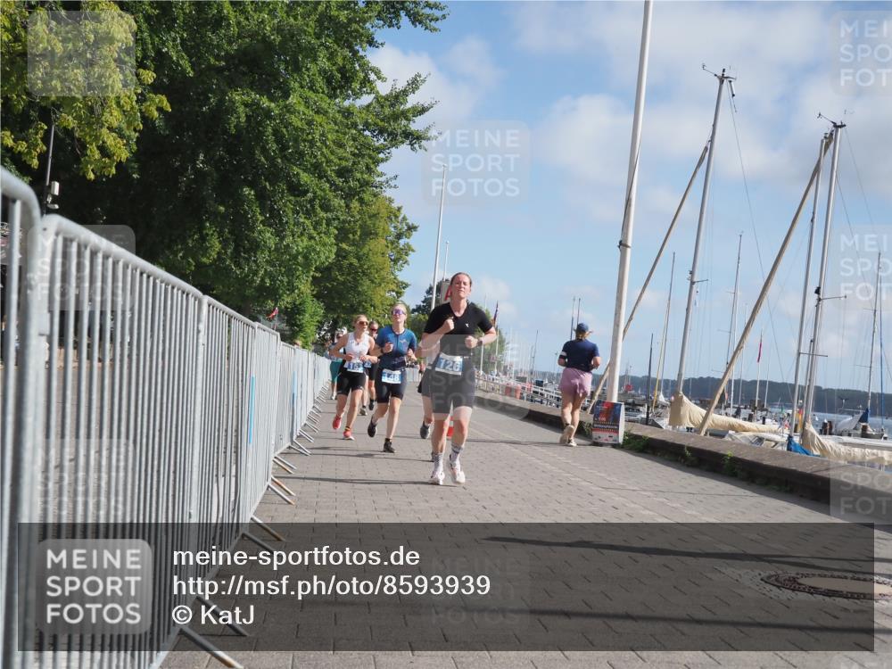 17.08.2025 - KN Förde Triathlon 2025 KatJ http://msf.ph/oto/8593939 17.08.2025 10:22:00 Laufen 126, 147, 148, 153, 166, 224, 250 meine-sportfotos.de