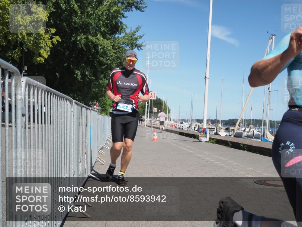 17.08.2025 - KN Förde Triathlon 2025 KatJ http://msf.ph/oto/8593942 17.08.2025 13:39:48 Laufen 412, 422 meine-sportfotos.de