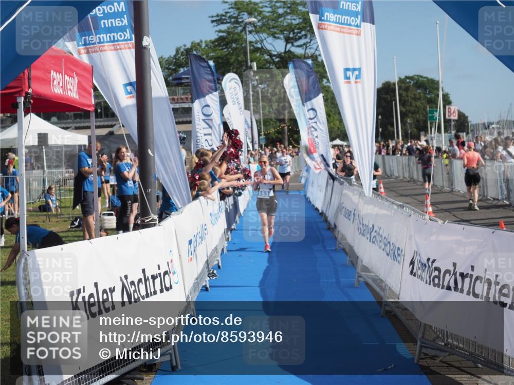 17.08.2025 - KN Förde Triathlon 2025 MichiJ http://msf.ph/oto/8593946 17.08.2025 10:37:26 Laufen 153 meine-sportfotos.de