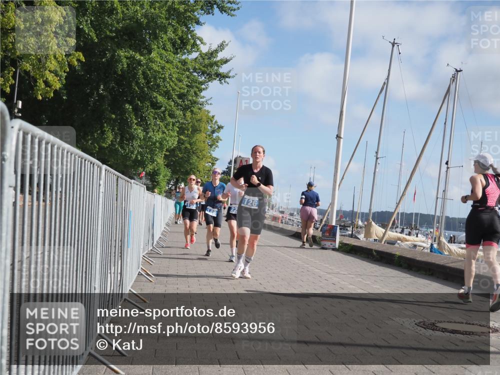 17.08.2025 - KN Förde Triathlon 2025 KatJ http://msf.ph/oto/8593956 17.08.2025 10:22:00 Laufen 126, 147, 148, 153, 166, 224, 250 meine-sportfotos.de