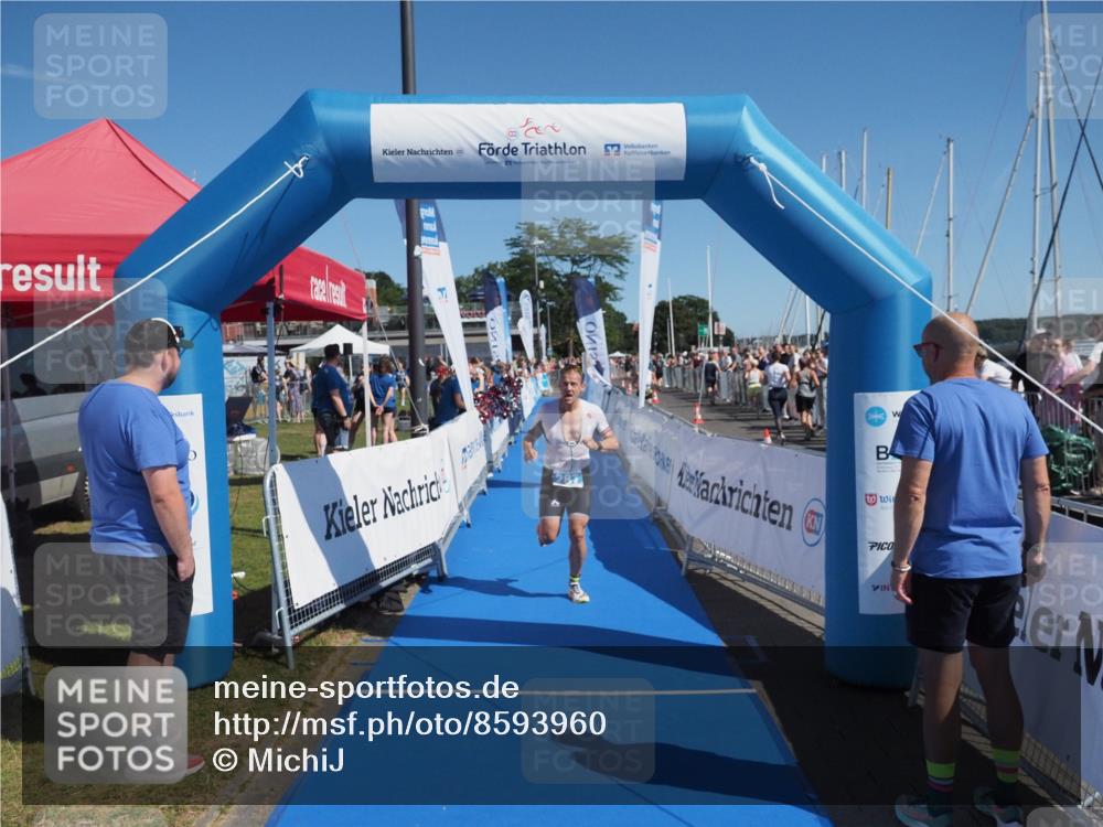17.08.2025 - KN Förde Triathlon 2025 MichiJ http://msf.ph/oto/8593960 17.08.2025 12:01:17 Laufen 275, 287 meine-sportfotos.de
