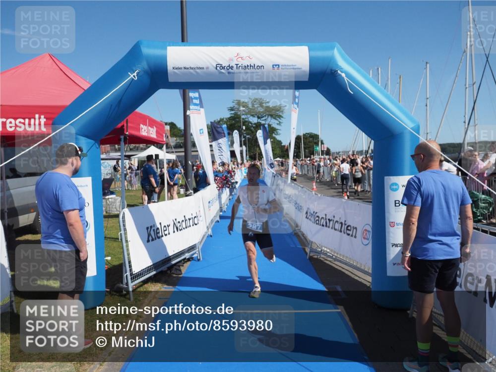 17.08.2025 - KN Förde Triathlon 2025 MichiJ http://msf.ph/oto/8593980 17.08.2025 12:01:18 Laufen 275, 287 meine-sportfotos.de