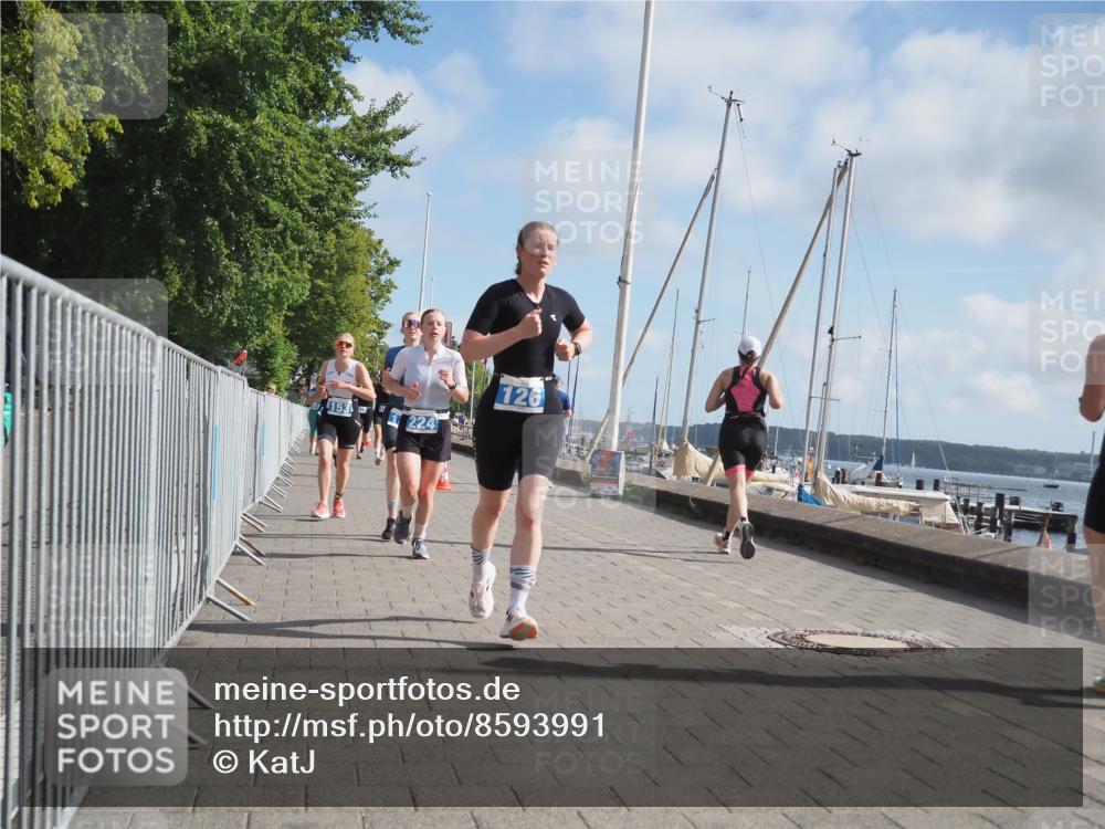 17.08.2025 - KN Förde Triathlon 2025 KatJ http://msf.ph/oto/8593991 17.08.2025 10:22:01 Laufen 126, 147, 148, 153, 166, 224, 250 meine-sportfotos.de