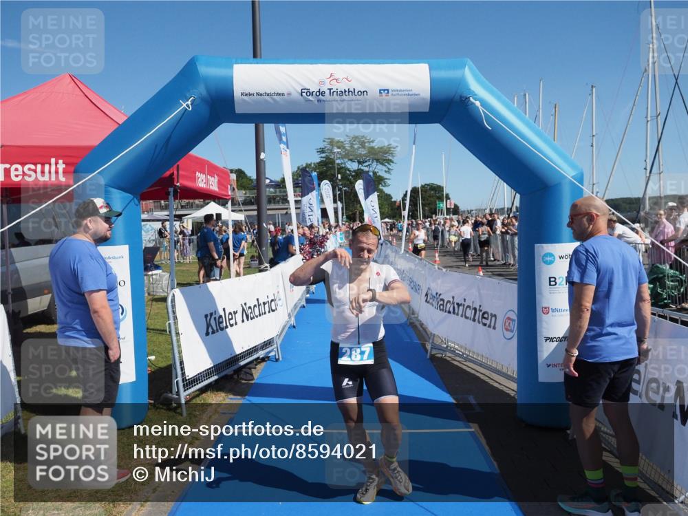 17.08.2025 - KN Förde Triathlon 2025 MichiJ http://msf.ph/oto/8594021 17.08.2025 12:01:19 Laufen 275, 287 meine-sportfotos.de