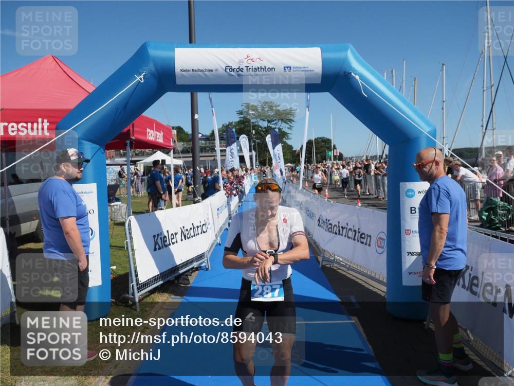 17.08.2025 - KN Förde Triathlon 2025 MichiJ http://msf.ph/oto/8594043 17.08.2025 12:01:19 Laufen 275, 287 meine-sportfotos.de