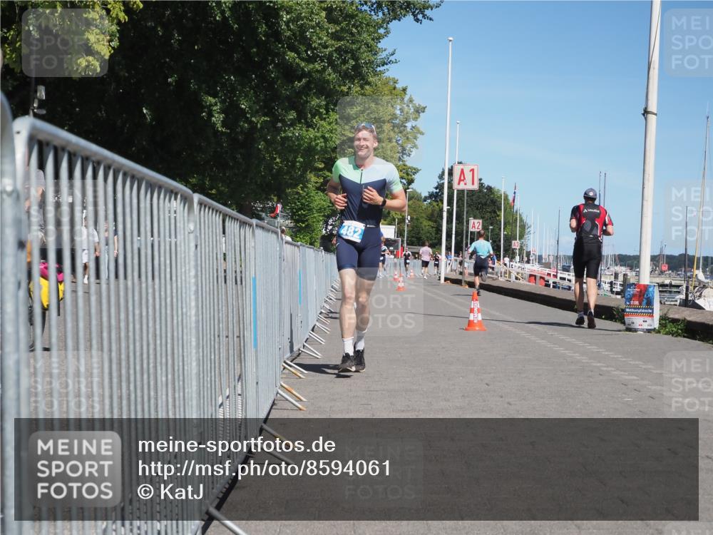 17.08.2025 - KN Förde Triathlon 2025 KatJ http://msf.ph/oto/8594061 17.08.2025 13:40:00 Laufen 413, 469, 480, 482, 493 meine-sportfotos.de