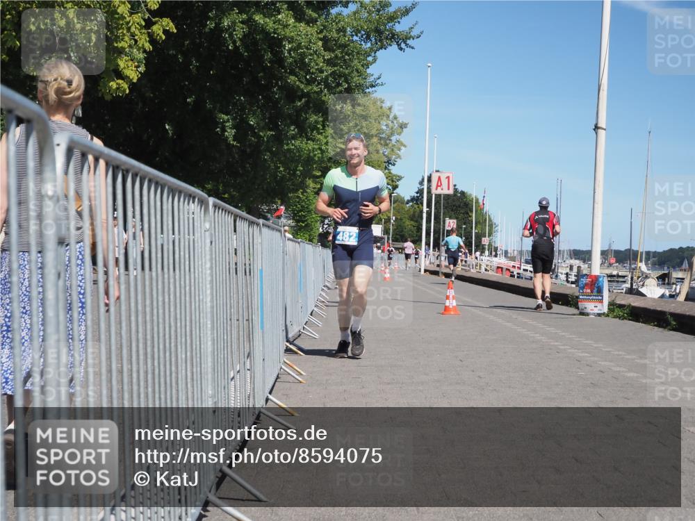 17.08.2025 - KN Förde Triathlon 2025 KatJ http://msf.ph/oto/8594075 17.08.2025 13:40:00 Laufen 413, 469, 480, 482, 493 meine-sportfotos.de