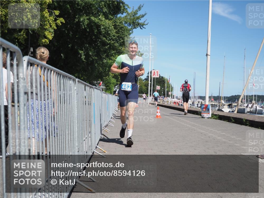 17.08.2025 - KN Förde Triathlon 2025 KatJ http://msf.ph/oto/8594126 17.08.2025 13:40:01 Laufen 413, 469, 480, 482, 493 meine-sportfotos.de