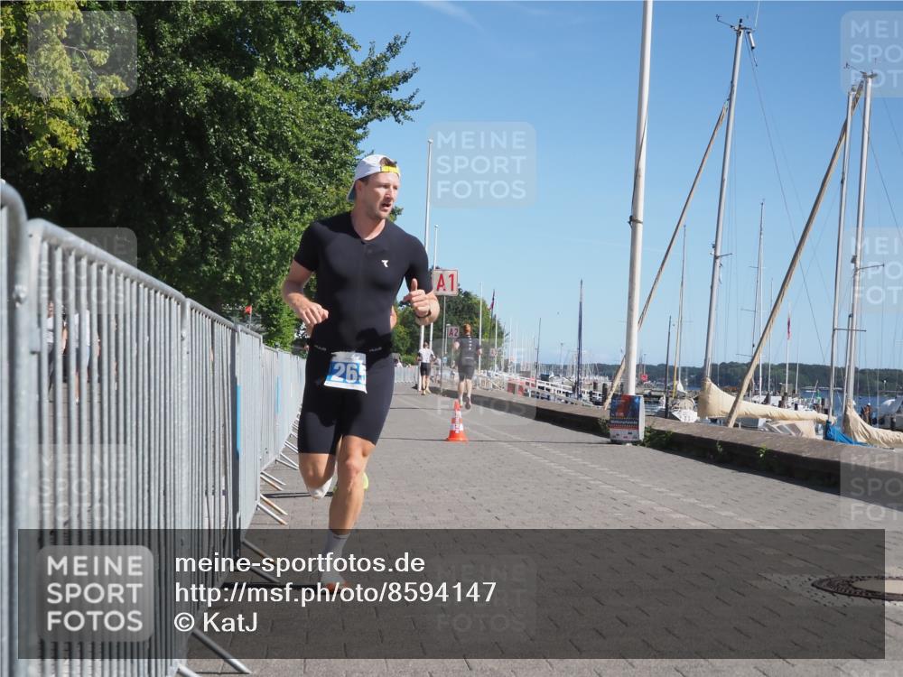 17.08.2025 - KN Förde Triathlon 2025 KatJ http://msf.ph/oto/8594147 17.08.2025 11:39:32 Laufen 265, 267 meine-sportfotos.de