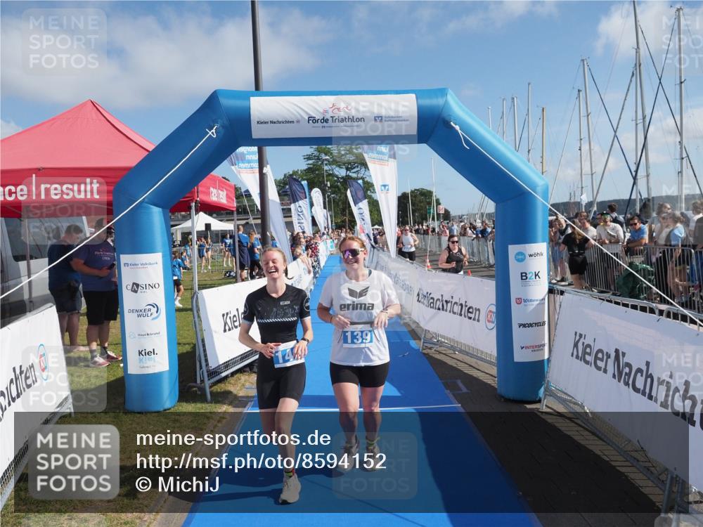 17.08.2025 - KN Förde Triathlon 2025 MichiJ http://msf.ph/oto/8594152 17.08.2025 10:37:36 Laufen 139, 140 meine-sportfotos.de