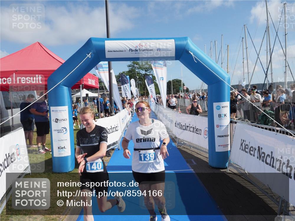 17.08.2025 - KN Förde Triathlon 2025 MichiJ http://msf.ph/oto/8594166 17.08.2025 10:37:36 Laufen 139, 140 meine-sportfotos.de