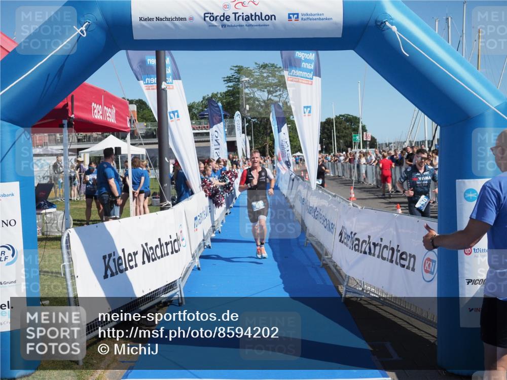 17.08.2025 - KN Förde Triathlon 2025 MichiJ http://msf.ph/oto/8594202 17.08.2025 12:01:30 Laufen 389 meine-sportfotos.de