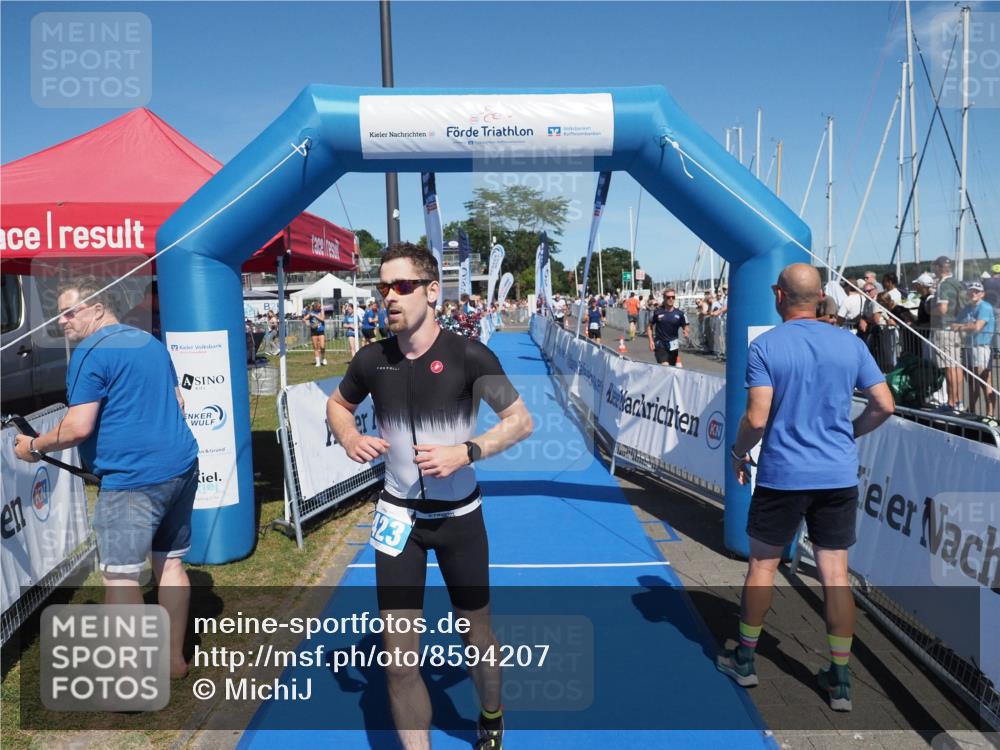 17.08.2025 - KN Förde Triathlon 2025 MichiJ http://msf.ph/oto/8594207 17.08.2025 13:54:37 Laufen 423 meine-sportfotos.de