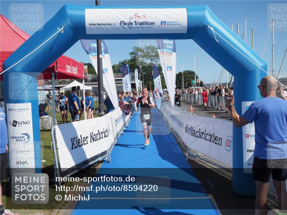 17.08.2025 - KN Förde Triathlon 2025 MichiJ http://msf.ph/oto/8594220 17.08.2025 12:01:30 Laufen 389 meine-sportfotos.de