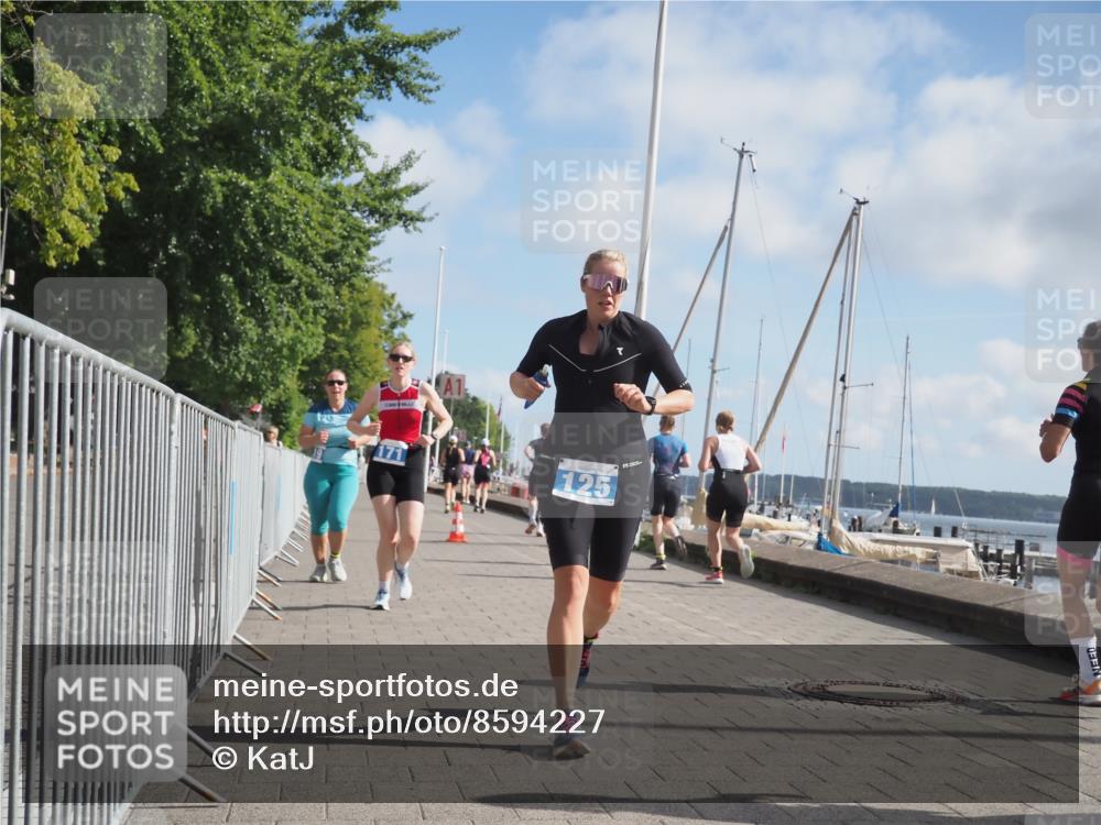 17.08.2025 - KN Förde Triathlon 2025 KatJ http://msf.ph/oto/8594227 17.08.2025 10:22:11 Laufen 125, 171, 219 meine-sportfotos.de