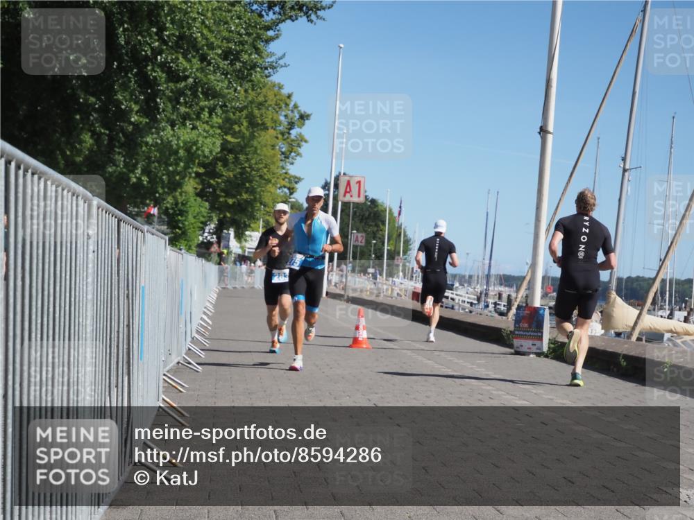 17.08.2025 - KN Förde Triathlon 2025 KatJ http://msf.ph/oto/8594286 17.08.2025 11:39:39 Laufen 275, 283 meine-sportfotos.de