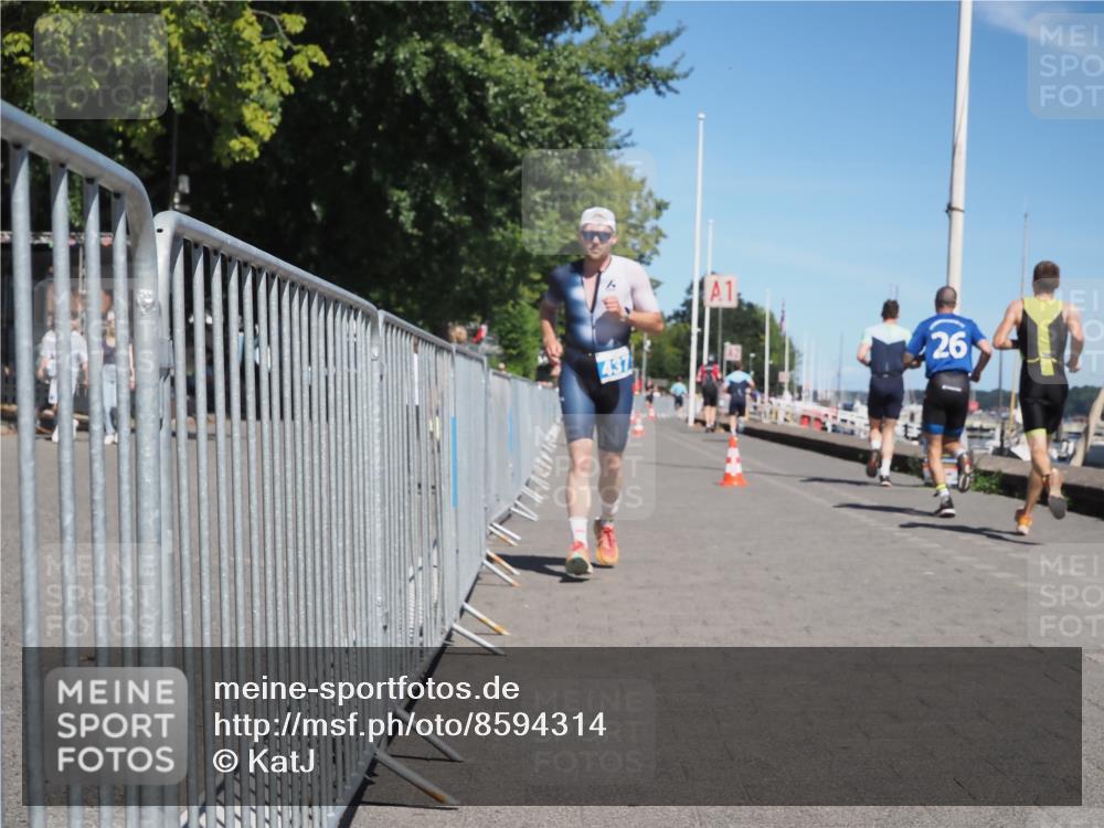 17.08.2025 - KN Förde Triathlon 2025 KatJ http://msf.ph/oto/8594314 17.08.2025 13:40:10 Laufen 407, 413, 437 meine-sportfotos.de