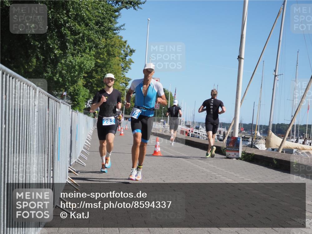 17.08.2025 - KN Förde Triathlon 2025 KatJ http://msf.ph/oto/8594337 17.08.2025 11:39:41 Laufen 275, 283 meine-sportfotos.de