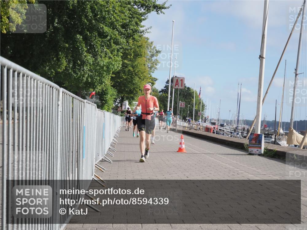 17.08.2025 - KN Förde Triathlon 2025 KatJ http://msf.ph/oto/8594339 17.08.2025 10:22:37 Laufen 141, 216, 225 meine-sportfotos.de