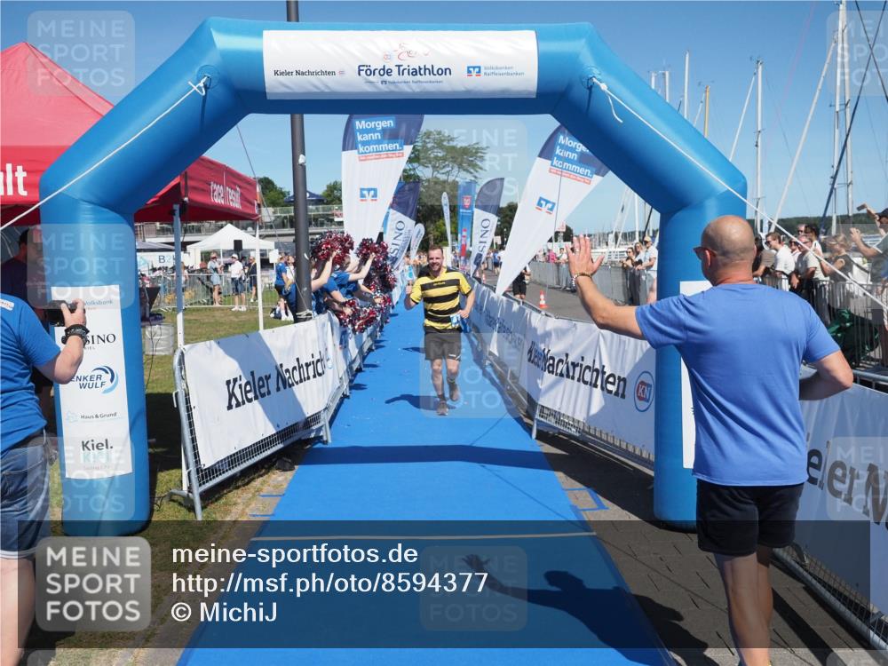 17.08.2025 - KN Förde Triathlon 2025 MichiJ http://msf.ph/oto/8594377 17.08.2025 13:55:13 Laufen 427, 470 meine-sportfotos.de