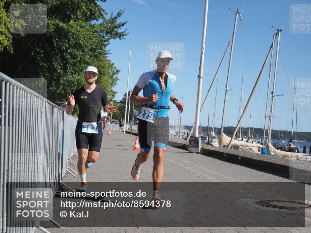 17.08.2025 - KN Förde Triathlon 2025 KatJ http://msf.ph/oto/8594378 17.08.2025 11:39:42 Laufen 275, 283 meine-sportfotos.de