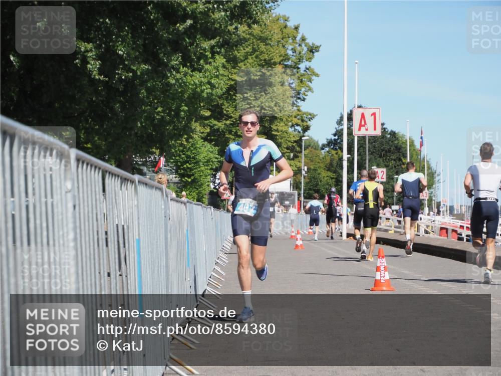 17.08.2025 - KN Förde Triathlon 2025 KatJ http://msf.ph/oto/8594380 17.08.2025 13:40:15 Laufen 407, 437 meine-sportfotos.de