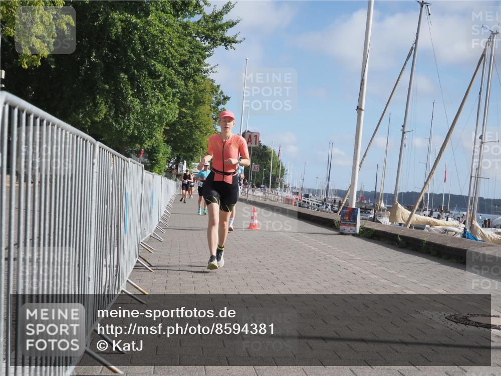 17.08.2025 - KN Förde Triathlon 2025 KatJ http://msf.ph/oto/8594381 17.08.2025 10:22:39 Laufen 141, 216, 225 meine-sportfotos.de