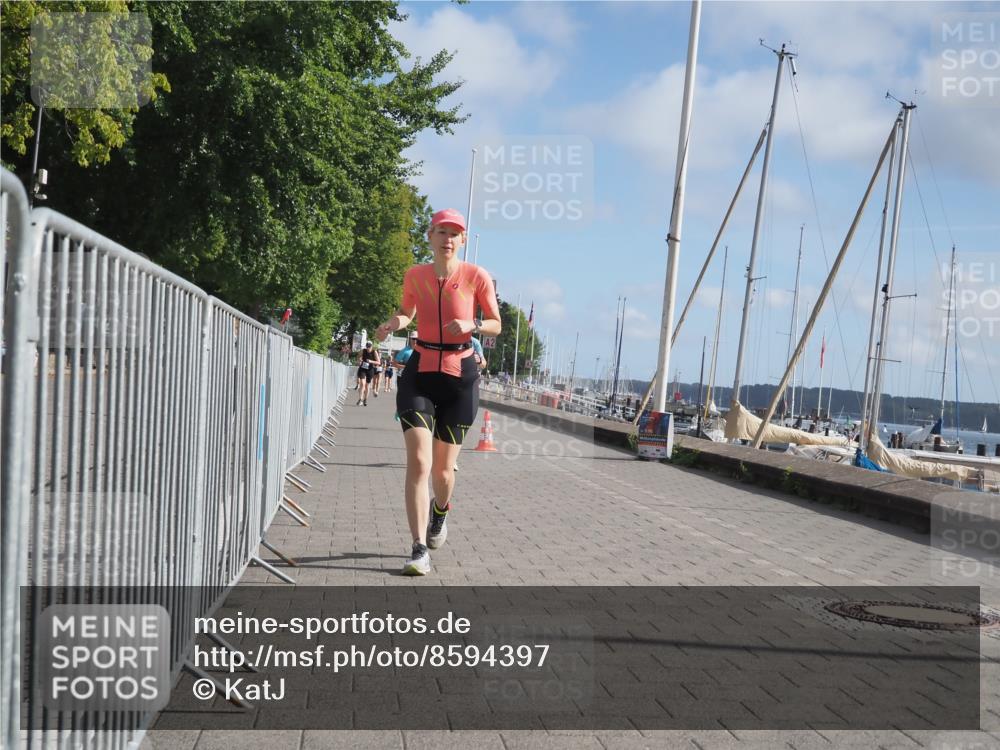 17.08.2025 - KN Förde Triathlon 2025 KatJ http://msf.ph/oto/8594397 17.08.2025 10:22:39 Laufen 141, 216, 225 meine-sportfotos.de