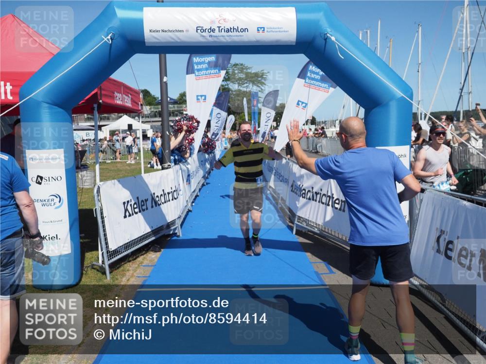 17.08.2025 - KN Förde Triathlon 2025 MichiJ http://msf.ph/oto/8594414 17.08.2025 13:55:13 Laufen 427, 470 meine-sportfotos.de