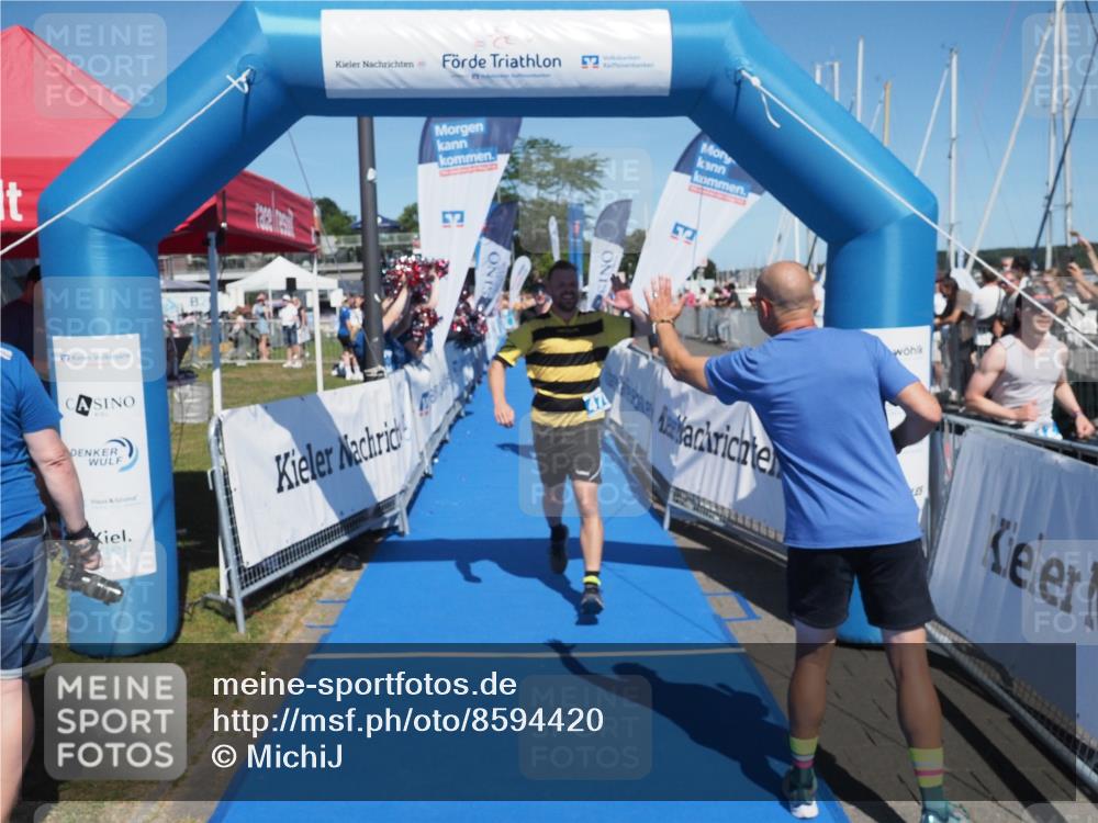 17.08.2025 - KN Förde Triathlon 2025 MichiJ http://msf.ph/oto/8594420 17.08.2025 13:55:13 Laufen 427, 470 meine-sportfotos.de