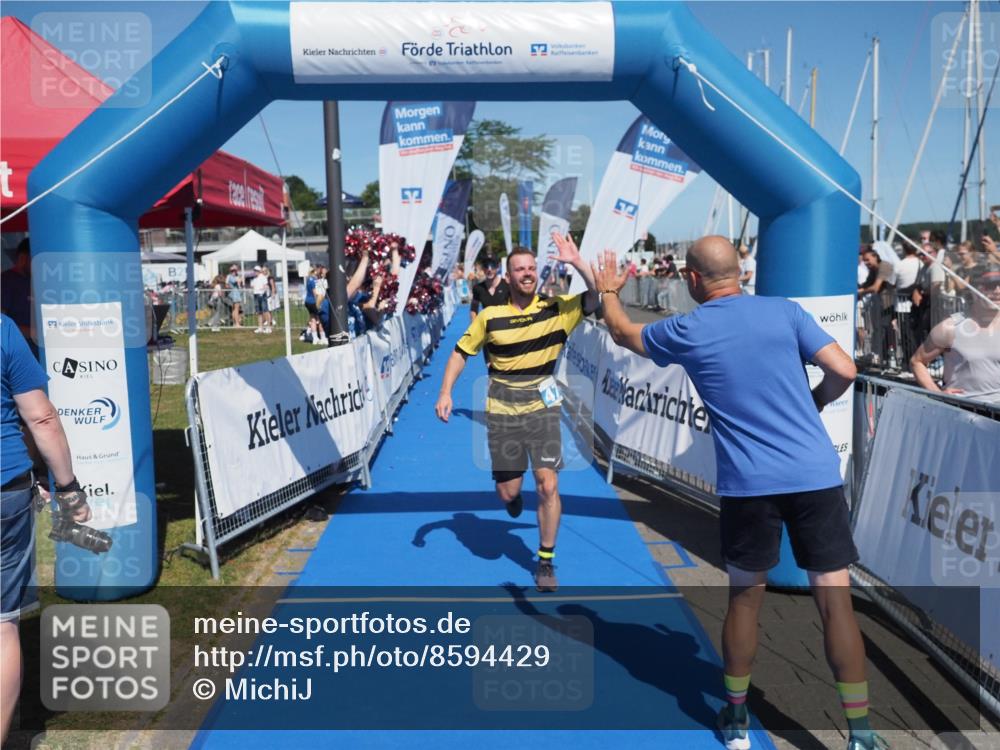 17.08.2025 - KN Förde Triathlon 2025 MichiJ http://msf.ph/oto/8594429 17.08.2025 13:55:14 Laufen 427, 470 meine-sportfotos.de