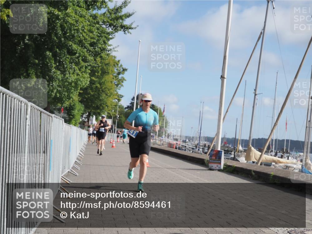 17.08.2025 - KN Förde Triathlon 2025 KatJ http://msf.ph/oto/8594461 17.08.2025 10:22:44 Laufen 141, 197, 216 meine-sportfotos.de