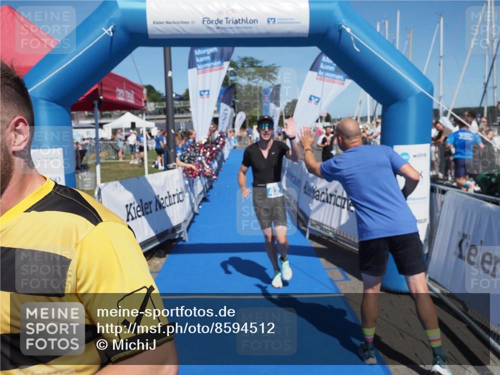 17.08.2025 - KN Förde Triathlon 2025 MichiJ http://msf.ph/oto/8594512 17.08.2025 13:55:15 Laufen 427, 470 meine-sportfotos.de