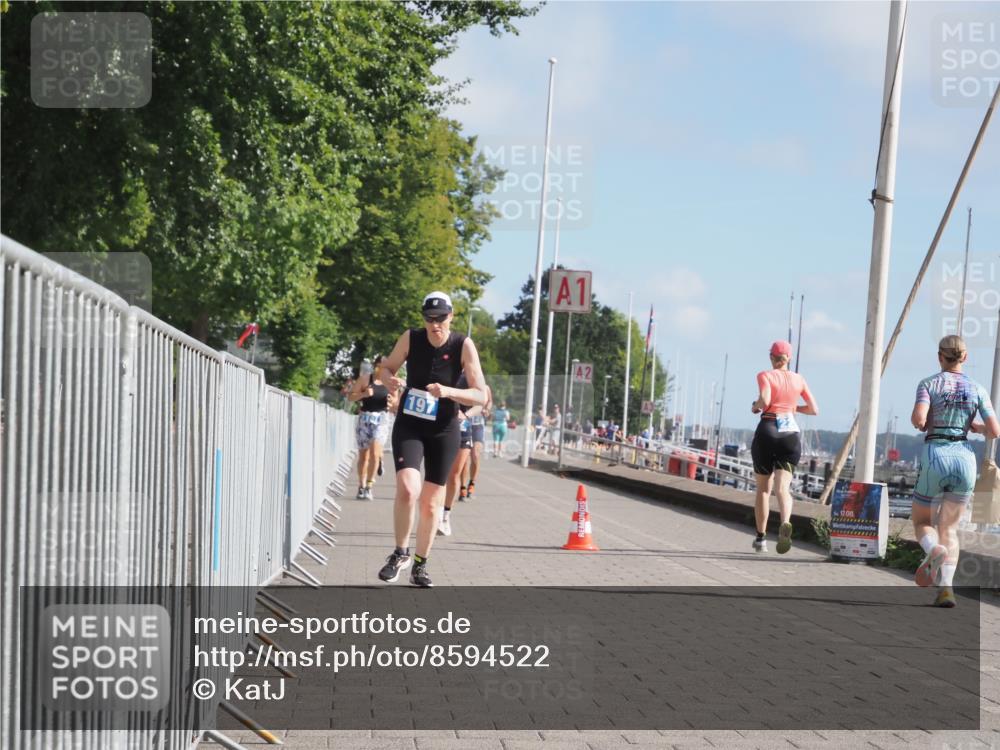 17.08.2025 - KN Förde Triathlon 2025 KatJ http://msf.ph/oto/8594522 17.08.2025 10:22:50 Laufen 107, 145, 197, 202 meine-sportfotos.de