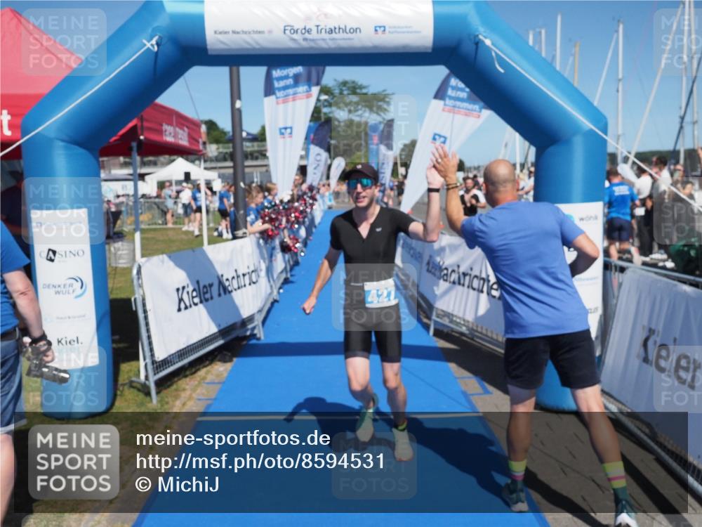 17.08.2025 - KN Förde Triathlon 2025 MichiJ http://msf.ph/oto/8594531 17.08.2025 13:55:16 Laufen 427, 470 meine-sportfotos.de