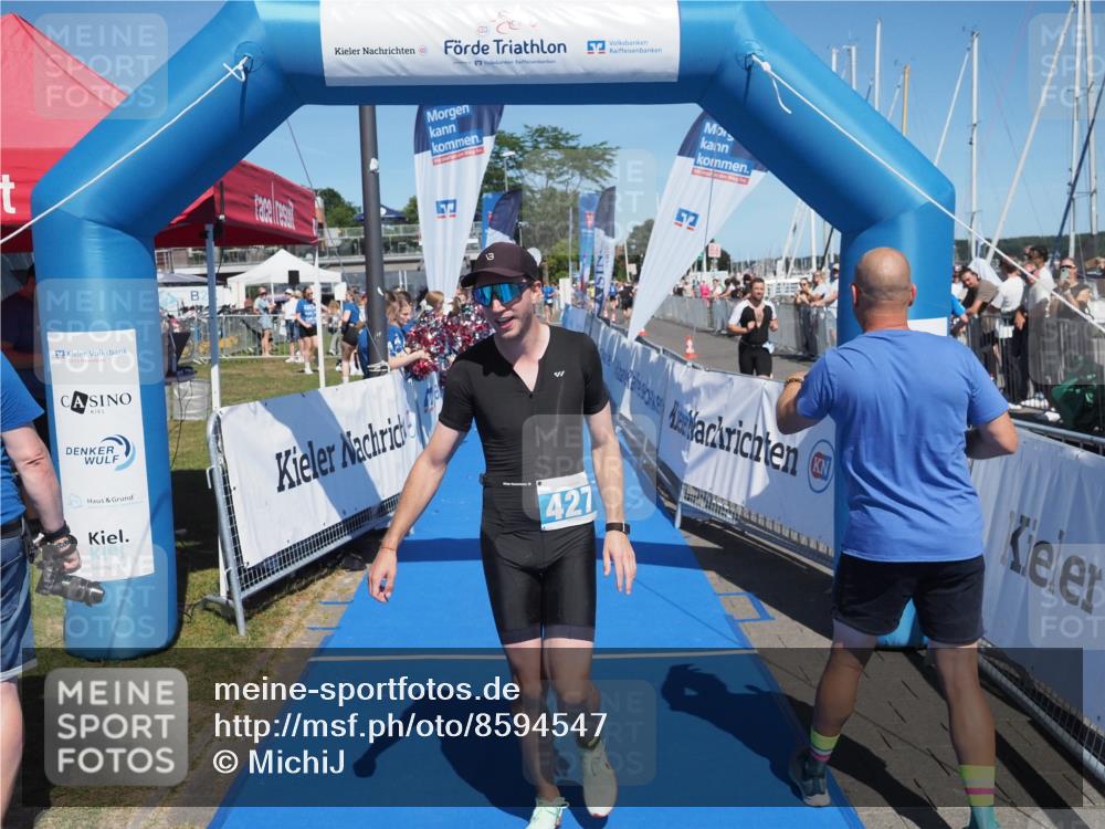 17.08.2025 - KN Förde Triathlon 2025 MichiJ http://msf.ph/oto/8594547 17.08.2025 13:55:16 Laufen 427, 470 meine-sportfotos.de