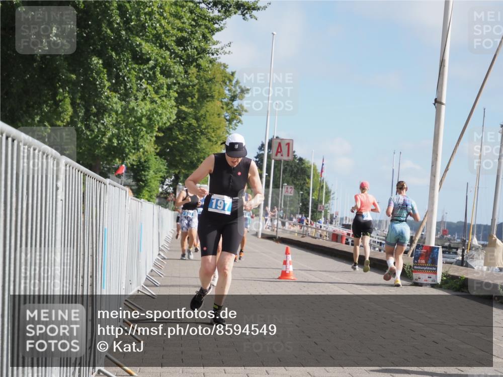 17.08.2025 - KN Förde Triathlon 2025 KatJ http://msf.ph/oto/8594549 17.08.2025 10:22:51 Laufen 107, 111, 145, 197, 202 meine-sportfotos.de