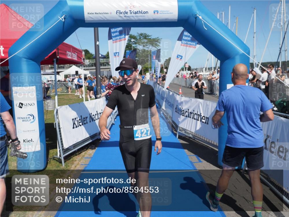 17.08.2025 - KN Förde Triathlon 2025 MichiJ http://msf.ph/oto/8594553 17.08.2025 13:55:16 Laufen 427, 470 meine-sportfotos.de