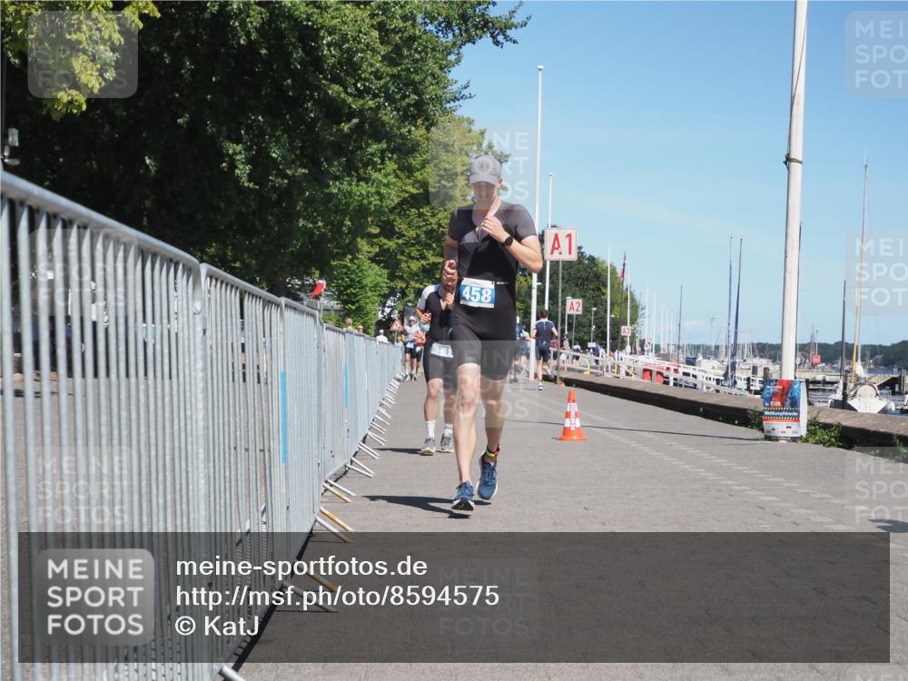 17.08.2025 - KN Förde Triathlon 2025 KatJ http://msf.ph/oto/8594575 17.08.2025 13:40:30 Laufen 357, 433, 458 meine-sportfotos.de