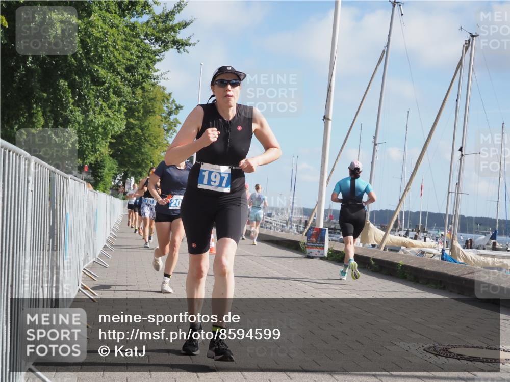 17.08.2025 - KN Förde Triathlon 2025 KatJ http://msf.ph/oto/8594599 17.08.2025 10:22:53 Laufen 107, 111, 145, 197, 202 meine-sportfotos.de