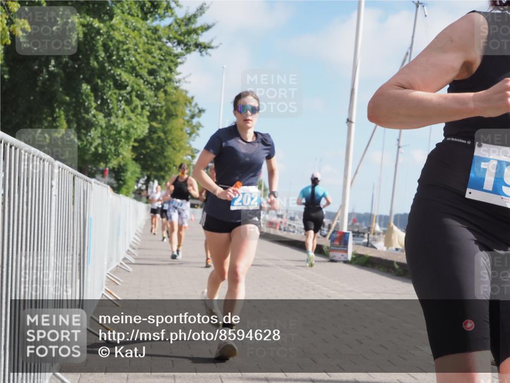 17.08.2025 - KN Förde Triathlon 2025 KatJ http://msf.ph/oto/8594628 17.08.2025 10:22:54 Laufen 107, 111, 118, 145, 197, 202 meine-sportfotos.de