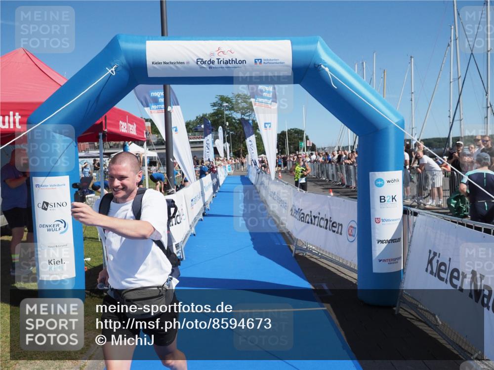 17.08.2025 - KN Förde Triathlon 2025 MichiJ http://msf.ph/oto/8594673 17.08.2025 12:03:25 Laufen 643 meine-sportfotos.de
