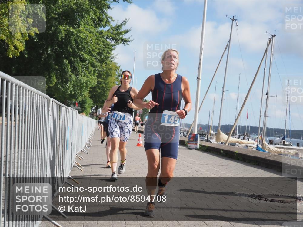 17.08.2025 - KN Förde Triathlon 2025 KatJ http://msf.ph/oto/8594708 17.08.2025 10:22:58 Laufen 107, 111, 118, 145, 202, 249 meine-sportfotos.de