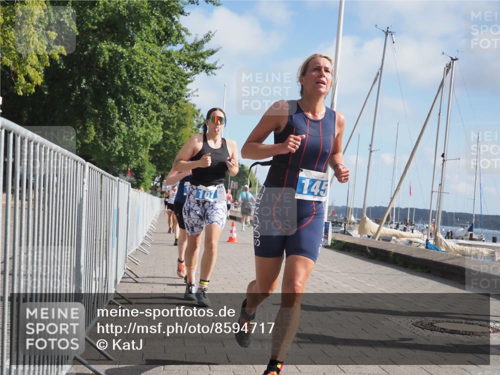 17.08.2025 - KN Förde Triathlon 2025 KatJ http://msf.ph/oto/8594717 17.08.2025 10:22:58 Laufen 107, 111, 118, 145, 202, 249 meine-sportfotos.de