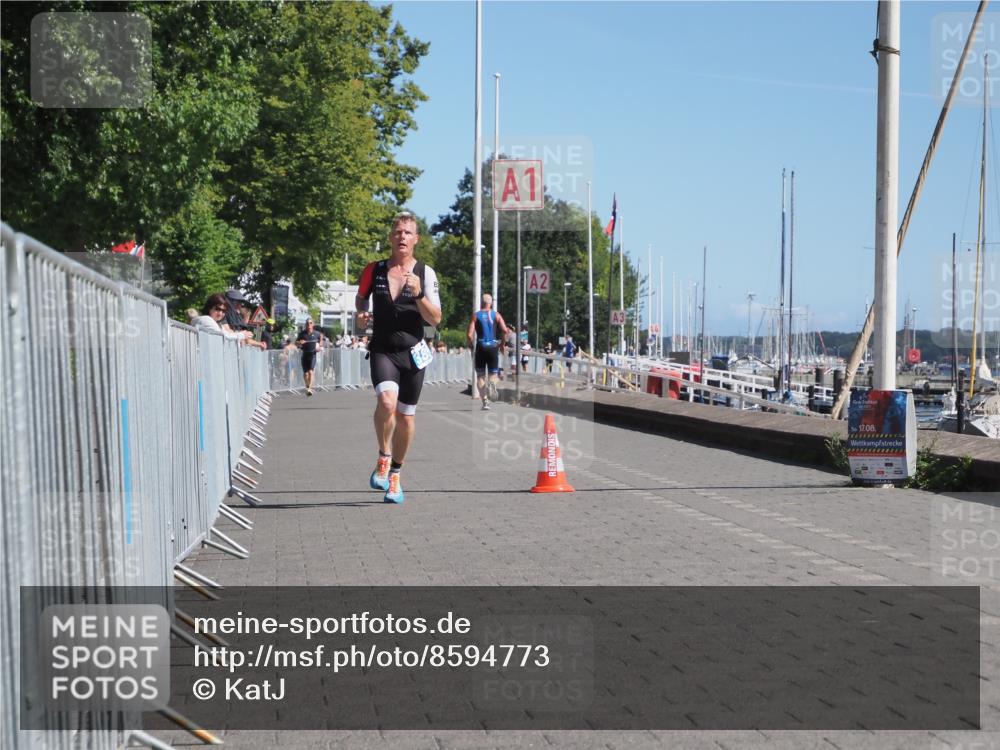 17.08.2025 - KN Förde Triathlon 2025 KatJ http://msf.ph/oto/8594773 17.08.2025 11:41:48 Laufen 389 meine-sportfotos.de