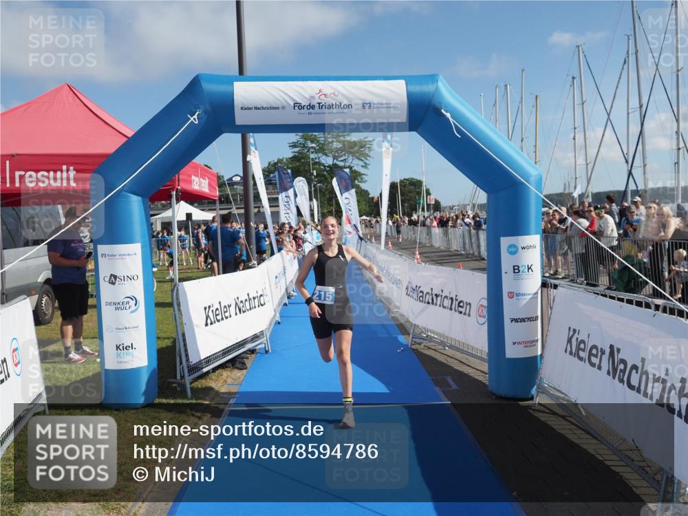 17.08.2025 - KN Förde Triathlon 2025 MichiJ http://msf.ph/oto/8594786 17.08.2025 10:38:42 Laufen 215 meine-sportfotos.de