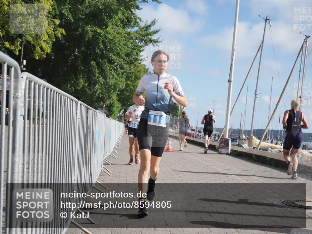 17.08.2025 - KN Förde Triathlon 2025 KatJ http://msf.ph/oto/8594805 17.08.2025 10:23:03 Laufen 111, 118, 249 meine-sportfotos.de