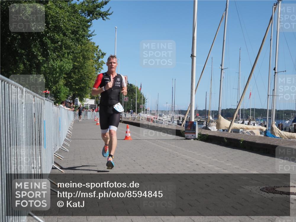 17.08.2025 - KN Förde Triathlon 2025 KatJ http://msf.ph/oto/8594845 17.08.2025 11:41:50 Laufen 389 meine-sportfotos.de