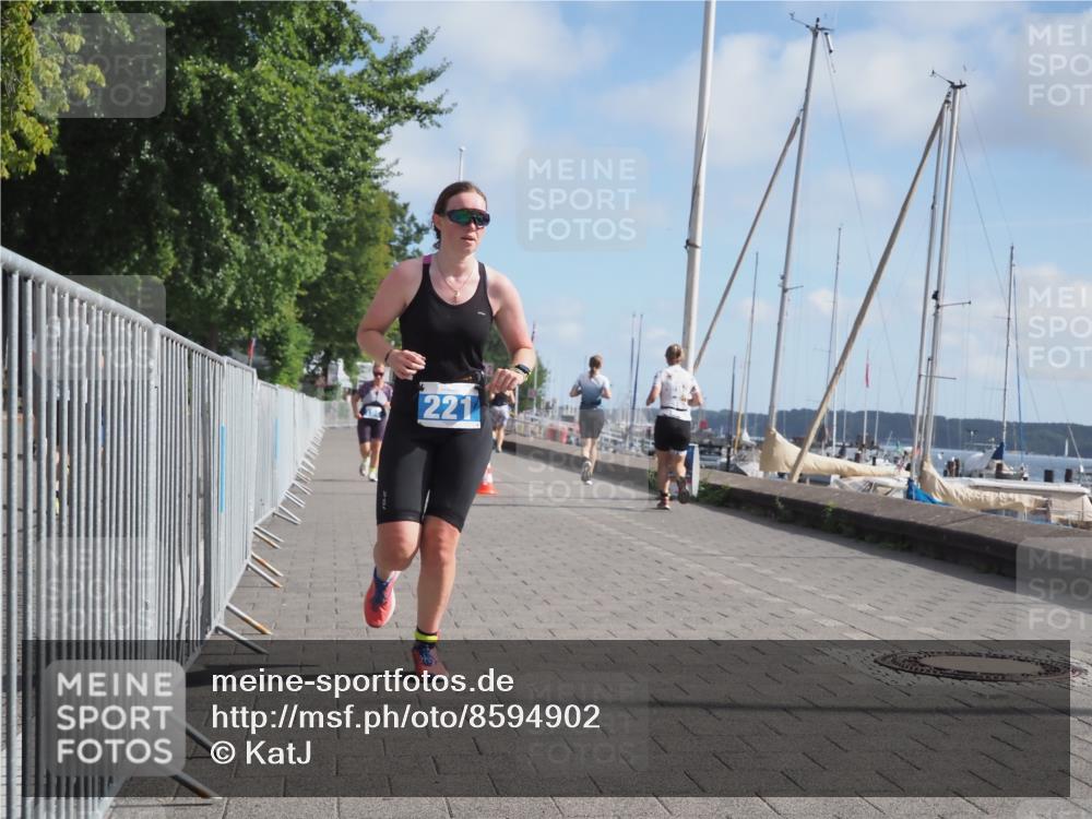 17.08.2025 - KN Förde Triathlon 2025 KatJ http://msf.ph/oto/8594902 17.08.2025 10:23:15 Laufen 164, 221 meine-sportfotos.de