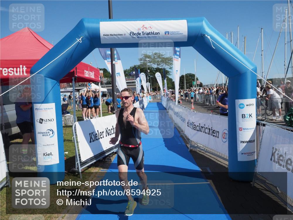 17.08.2025 - KN Förde Triathlon 2025 MichiJ http://msf.ph/oto/8594925 17.08.2025 12:03:38 Laufen 296 meine-sportfotos.de